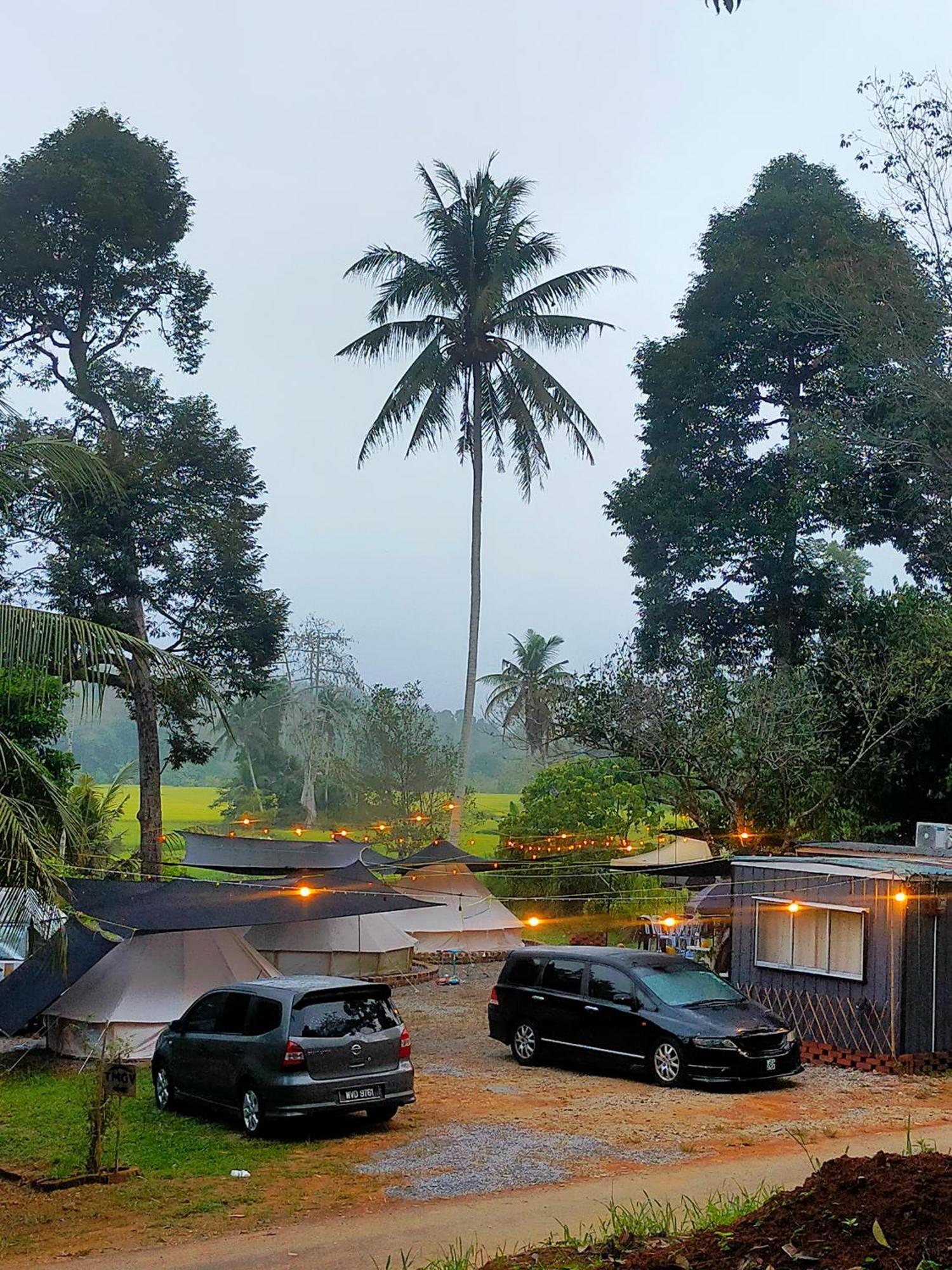 Tanah Merah Glamping Village Kuala Kangsar Exterior photo