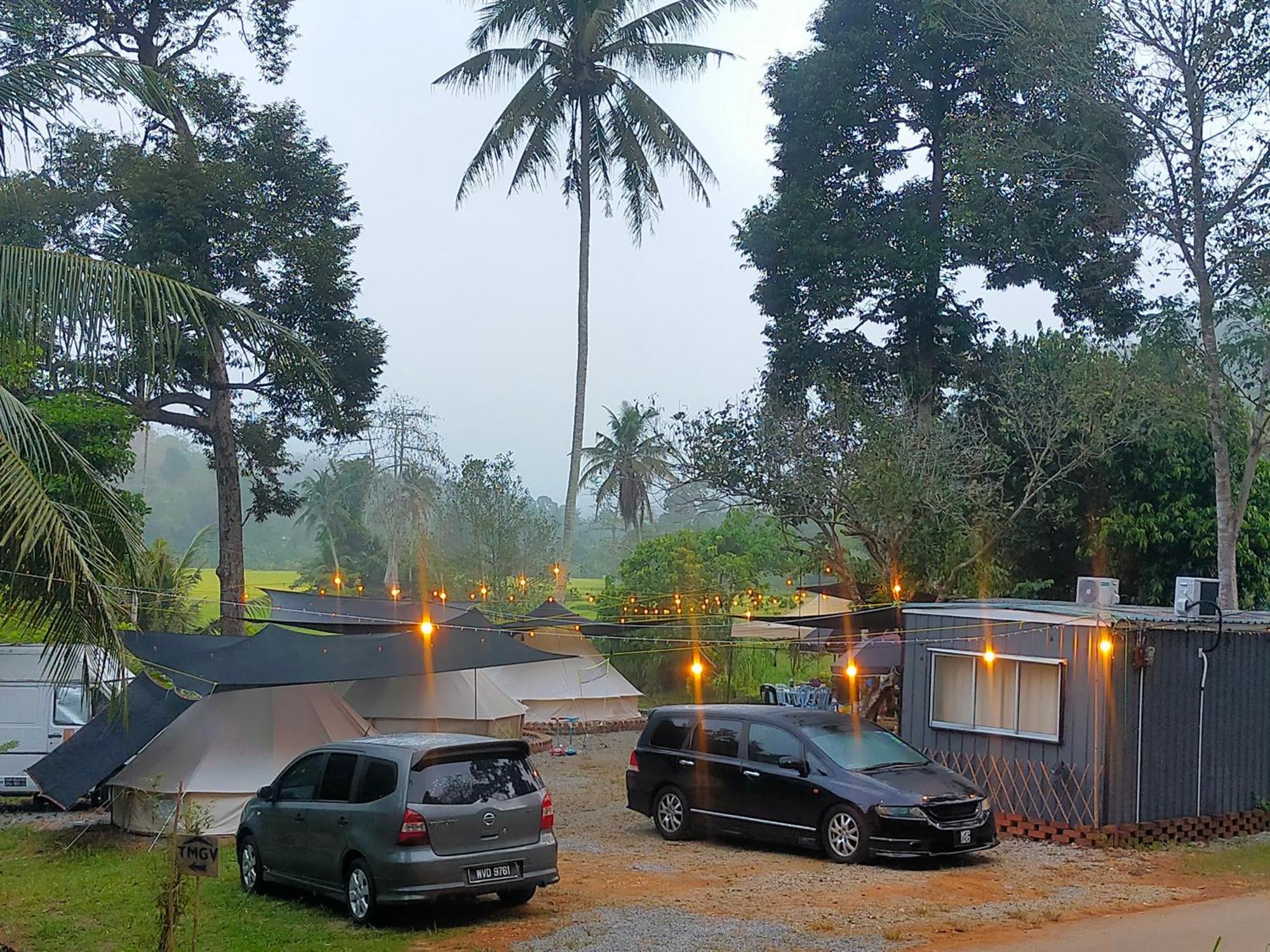 Tanah Merah Glamping Village Kuala Kangsar Exterior photo