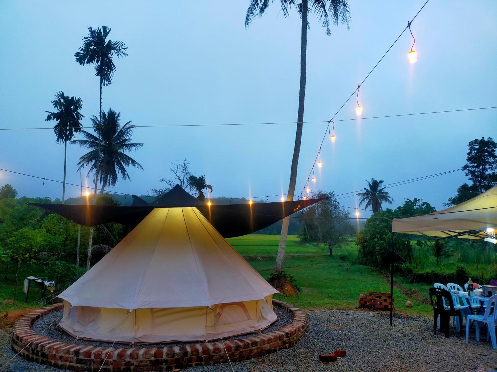 Tanah Merah Glamping Village Kuala Kangsar Exterior photo